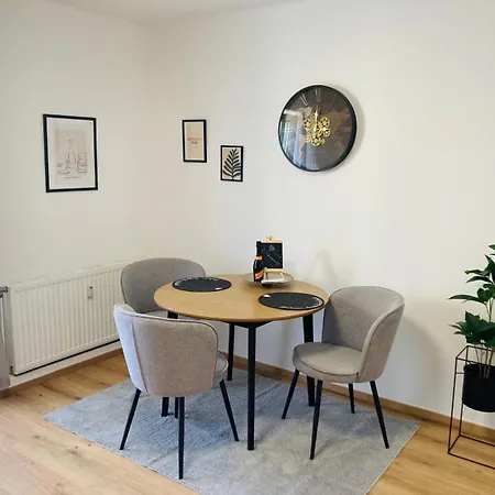 Beim Schloss Ort Mit Balkon Und Parkplatz * Gmunden