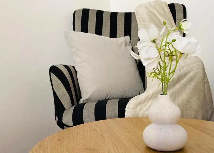 Beim Schloss Ort Mit Balkon Und Parkplatz Gmunden